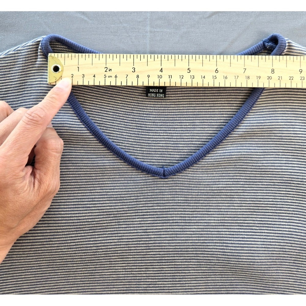 Vtg Theme Striped Top V neck Short Sleeves Minimalist Quiet Luxury Blue Nautical - Picture 11 of 15